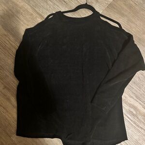 96 poly and 4 spandex long sleeve cold shoulder top